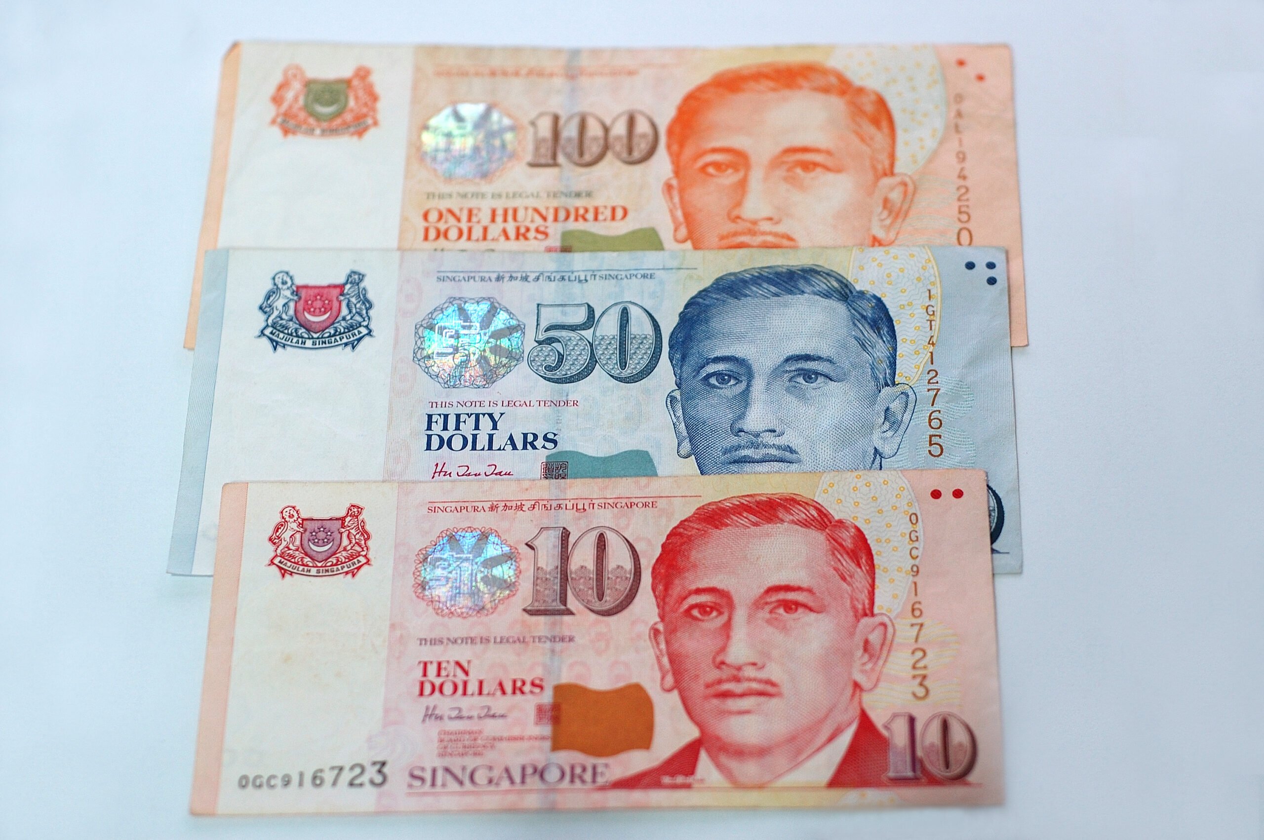 シンガポール 旧紙幣 シンガポールドル札・硬貨 合計129.55ドル - 貨幣